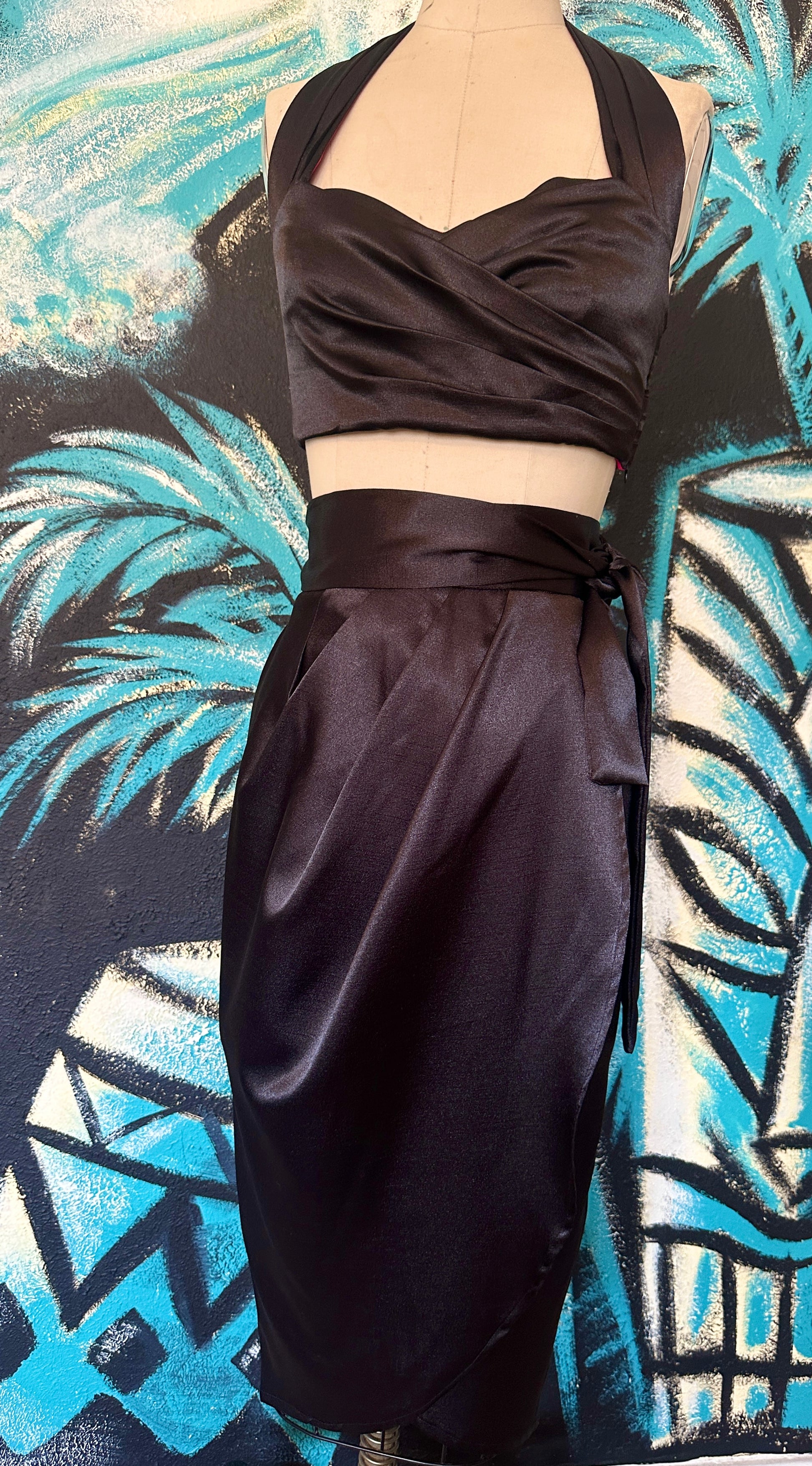 The Wahine two Piece Sarong Set - Tarantula Clothing Company